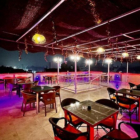 Khufu Pyramids Hotel Kafret el-Gabal Kültér fotó